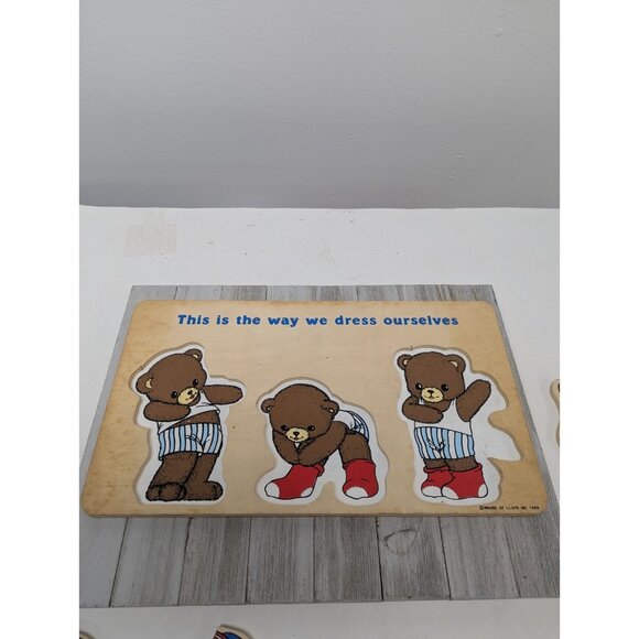 Vintage House Of Lloyd Wooden Puzzle Dress Ourselves 1989 - 6 Pieces Bears - Picture 2 of 7